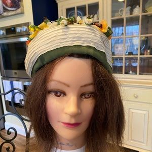 Spring flower Vintage hat Yellow & white flowers